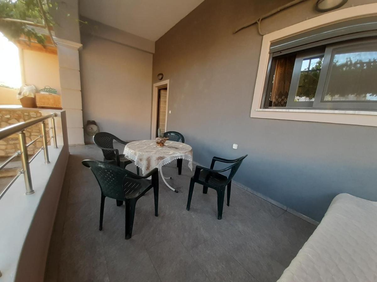 Utsi Villa Ligidhes Buitenkant foto